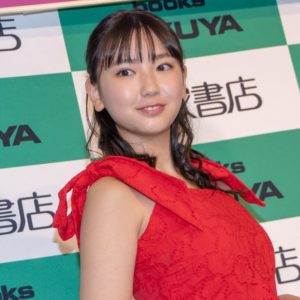 dela、沢口愛華さんのかわいいインスタ画像22選 | 悟り人のブログ