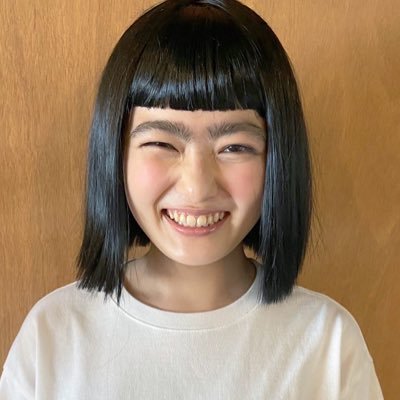 太い眉毛が特徴のタレント 井上咲楽さんのかわいいインスタ画像5選 悟り人のブログ