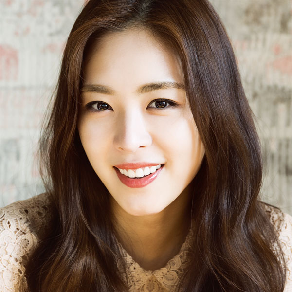 韓国の美人女優、イ・ヨニさんのかわいいインスタ画像 | 悟り人のブログ